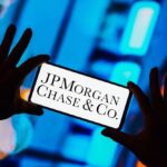 Avoid Investing in JPMorgan Chase Share as It Reverses Course